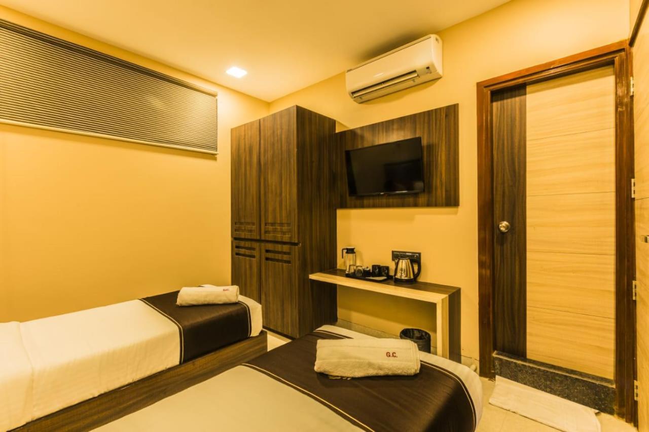 Hotel Golden Crown Bombaim Exterior foto