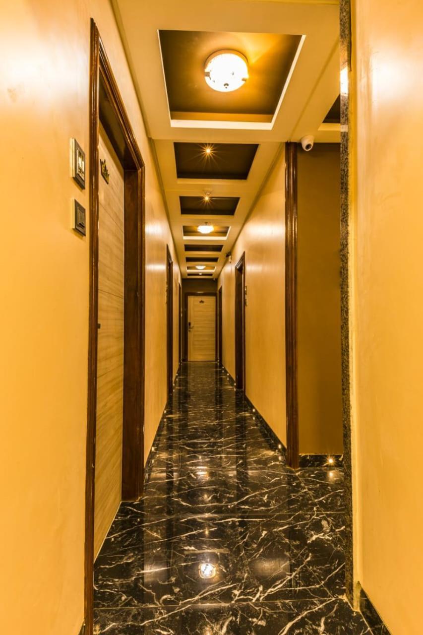 Hotel Golden Crown Bombaim Exterior foto